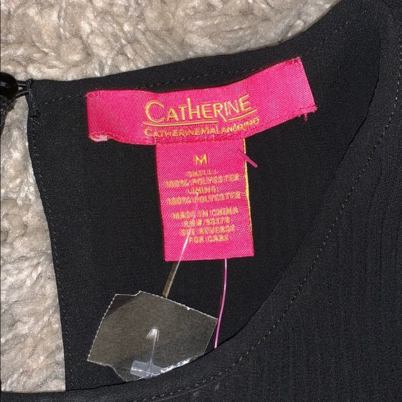 *SALE* Pleated Top Size M - Picture 7 of 7